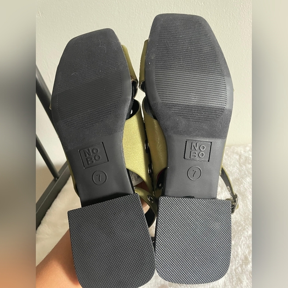 No Boundaries Olive Green Sandals - Picture 6 of 8